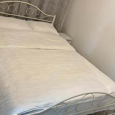 בוזאו Home Sweet Home Apartment With 3 Rooms מראה חיצוני תמונה