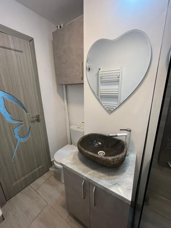 בוזאו Home Sweet Home Apartment With 3 Rooms מראה חיצוני תמונה