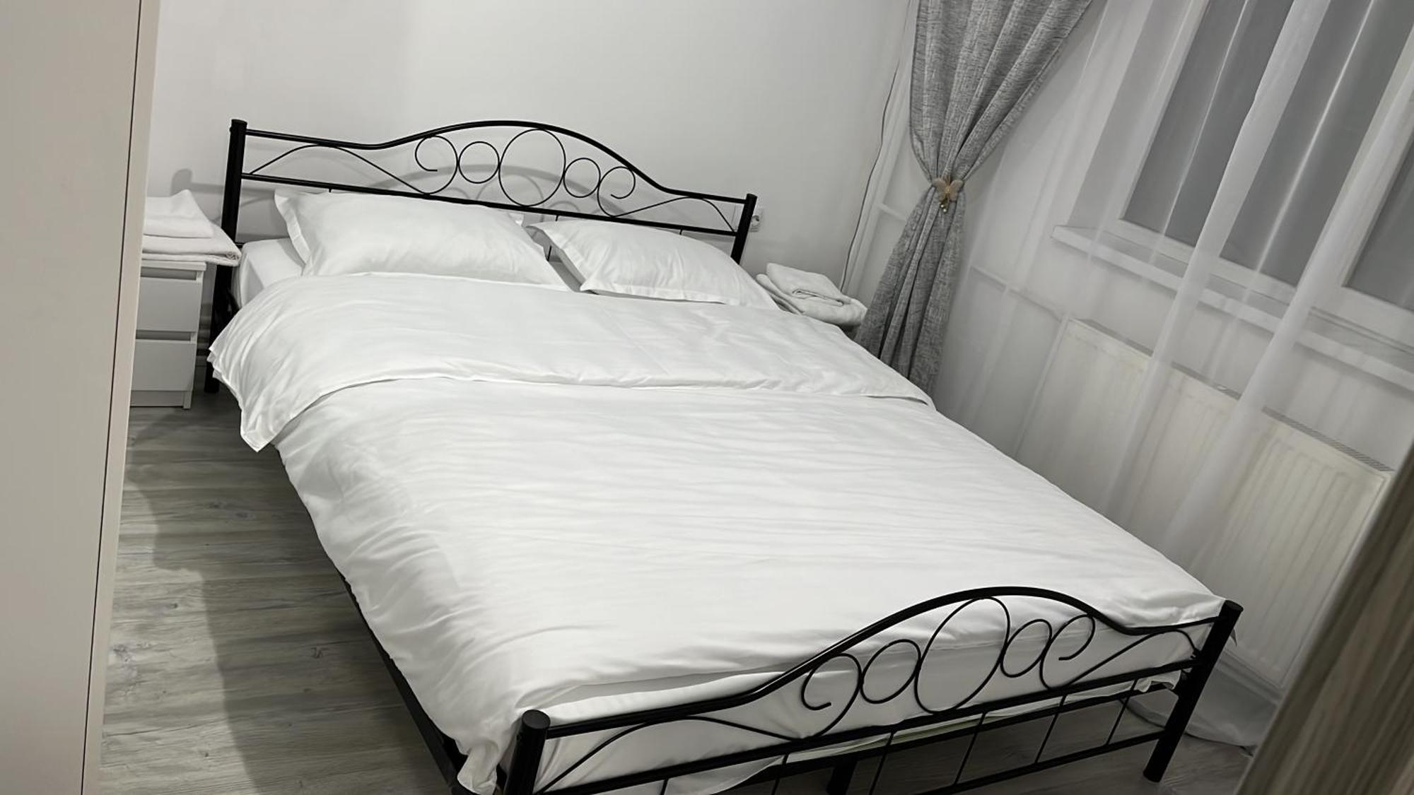 בוזאו Home Sweet Home Apartment With 3 Rooms מראה חיצוני תמונה